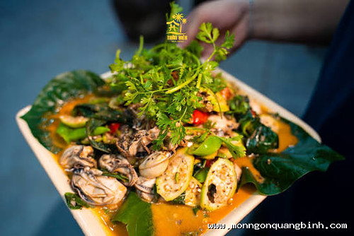 Hàu Xào Chuối Quảng Bình